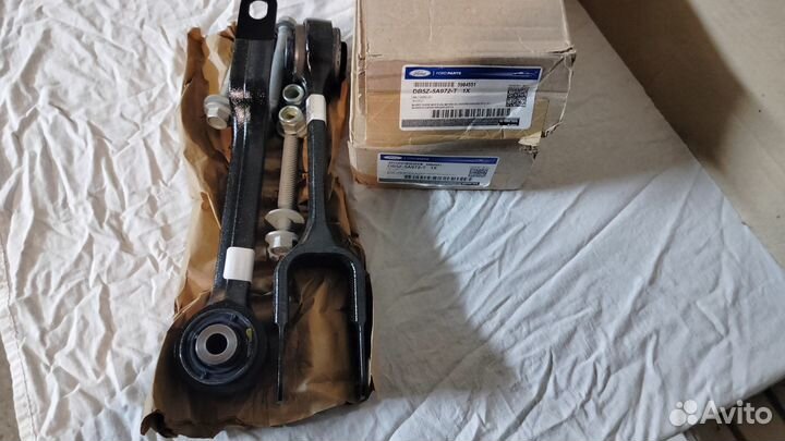 Рычаги развальные задние Ford Explorer 5 комплект