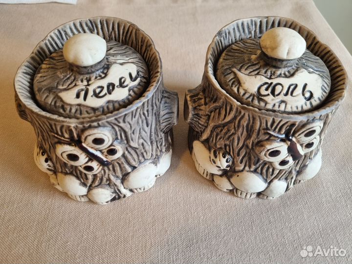 Солонка и перечница 