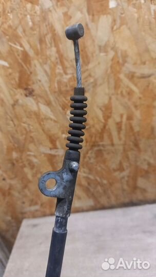 Трос стояночного тормоза Nissan Pathfinder r51