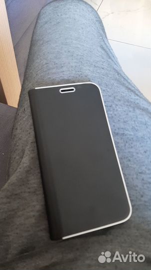 Защитный чехол на телефон