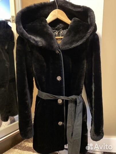 Шуба мутоновая с капюшоном