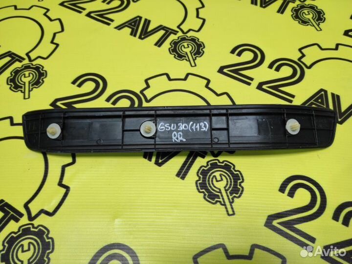 Накладка на порог внешняя задняя правая Toyota