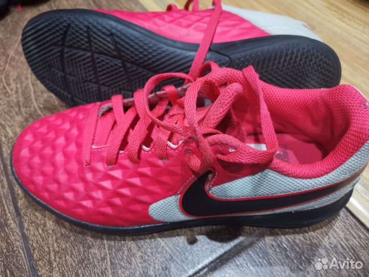 Детские футбольные бутсы 31,32,33,34 размер