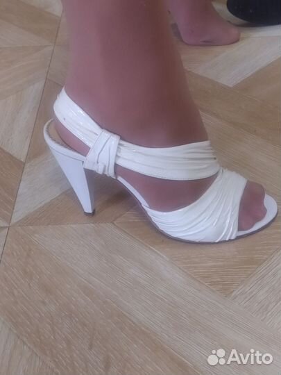 Босоножки женские 37 размер на каблуке