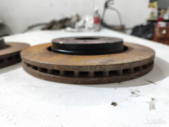 Диски тормозные Honda Cr-V 4 передние