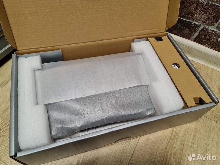 Korg Drumlogue драм машина