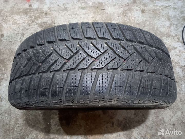 Dunlop SP Winter Sport M3 235/55 R17 99H