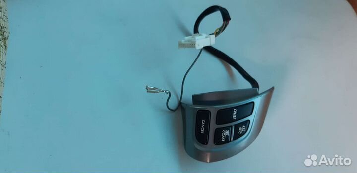 Кнопки круиз контроля Subaru