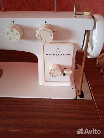 Швейная машина Чайка 142м
