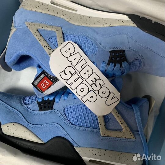 Air Jordan 4 Retro 'UNC'