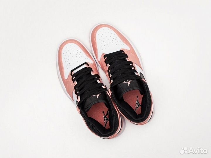 Кроссовки Air Jordan 1 Pink Quartz (36-40)