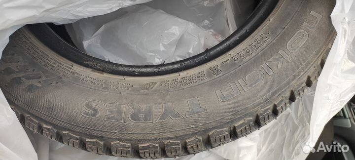 Nokian Tyres Hakkapeliitta 9 195/65 R15 92T