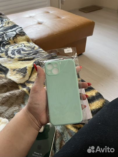 Чехол на iPhone 13