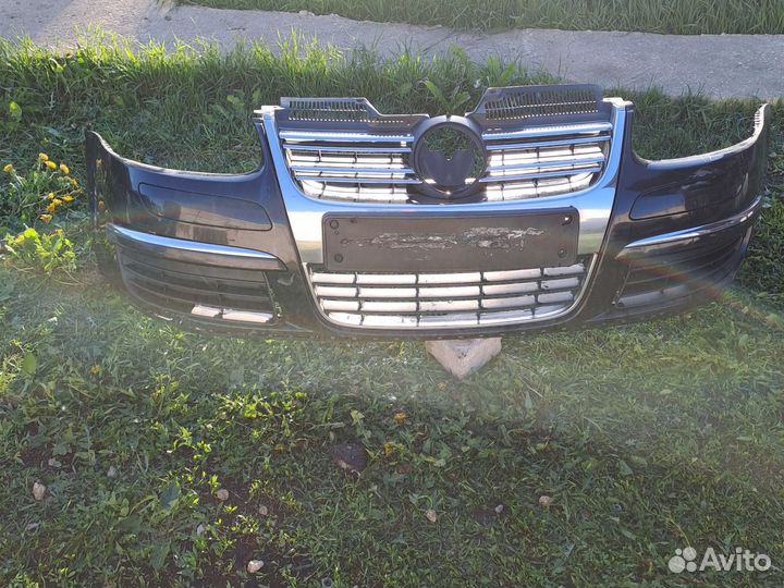 Бампер передний Volkswagen Jetta 5 хром пакет