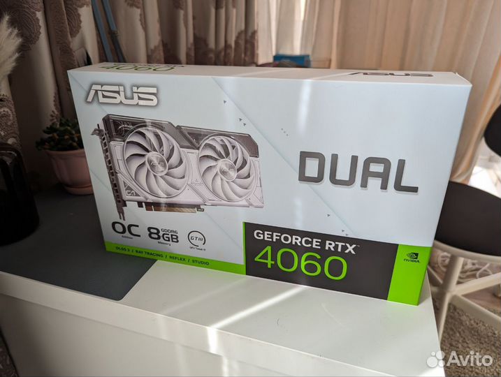 Nvidia RTX 4060 OC Asus dual white