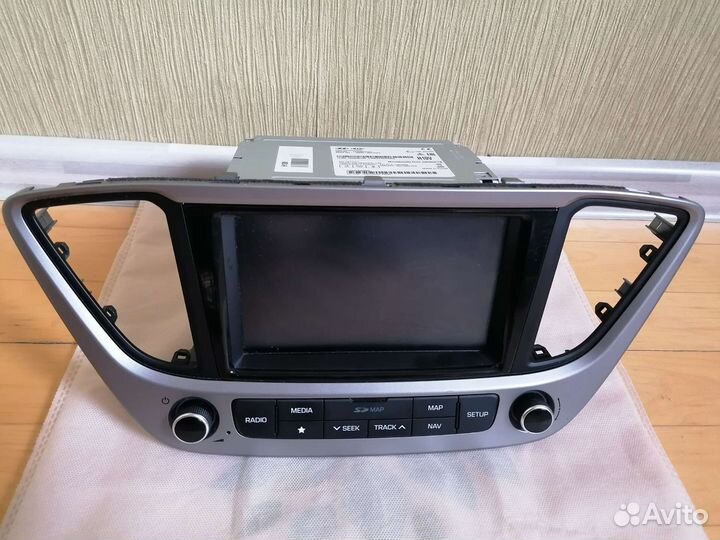 Штатная магнитола на hyundai solaris 2