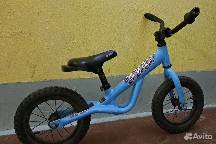 Беговел dewolf