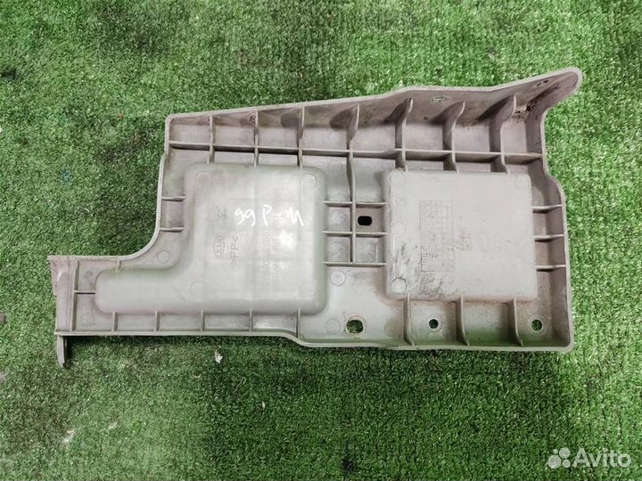 Кронштейн бампера заднего левый KIA Sorento 1 (BL