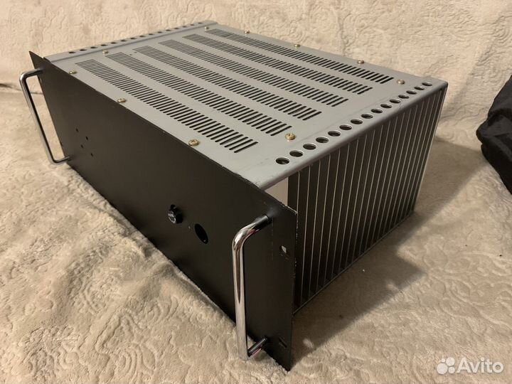 Корпус для усилителя Японский