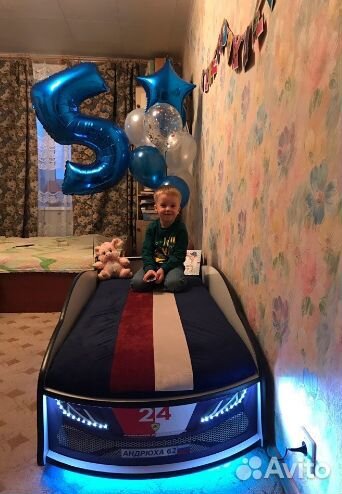 Детская кровать машина с матрасом