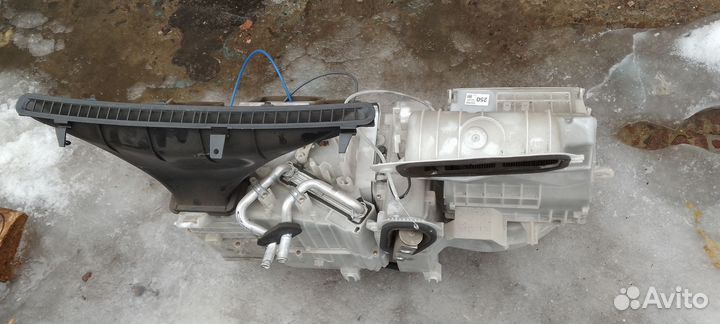 Печка в сборе Toyota Vitz SCP 10