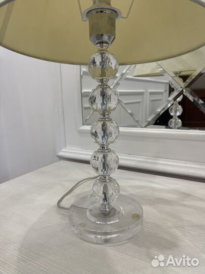 Лампа настольная,светильник настольный