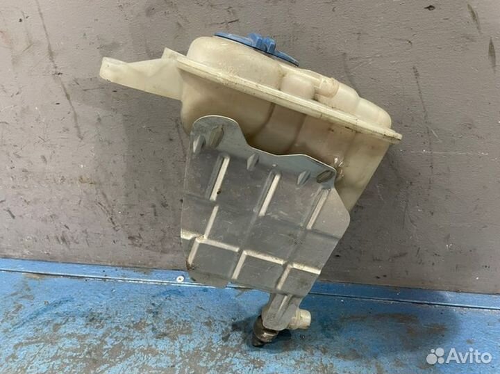 Бачок расширительный Audi A4 B8