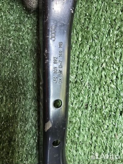 Распорка несущей панели правая Audi A6 (C6)