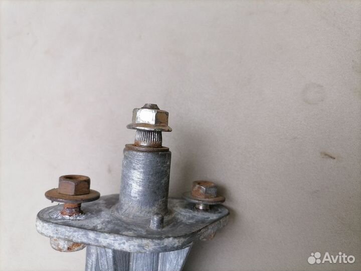 Трапеция стеклоочистителей Kia Sephia 1993-1997