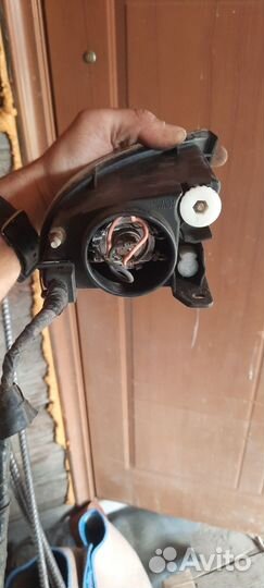 Противотуманки toyota avensis t 250