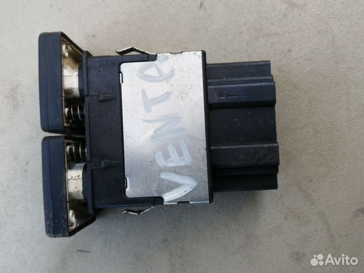 Кнопка кондиционера для VW Golf 3/Vento 1991-1997