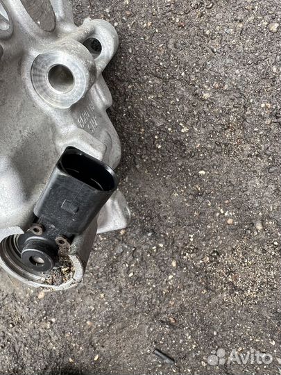 Компрессор кондиционера VW passat b6 CC