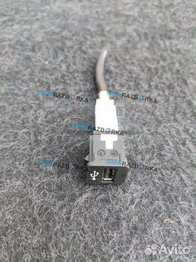 Разъем AUX / USB BMW 1 F40 2022 9229294