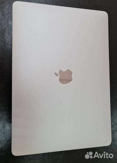 MacBook Pro 13 2020 16gb SSD 512 Intel Iris Plus