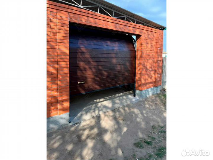 Ворота Секционные Alutech