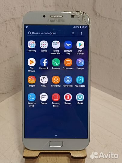Samsung Galaxy A7 (2017) SM-A720F/DS, 3/32 ГБ