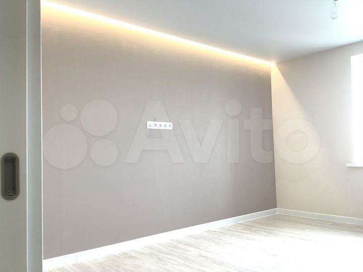 2-к. квартира, 60,3 м², 8/10 эт.