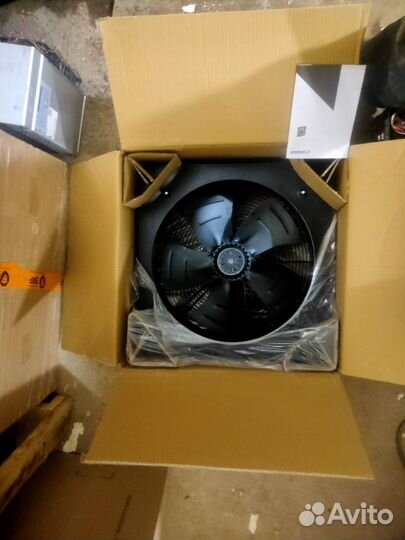 Вентилятор осевой VO 400-4Е-03 с настенной панелью