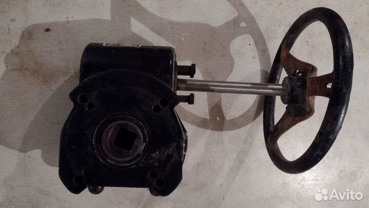 Редуктор Q-800-S со штурвалом