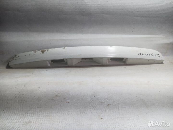 Накладка двери багажника задняя Nissan Qashqai J10