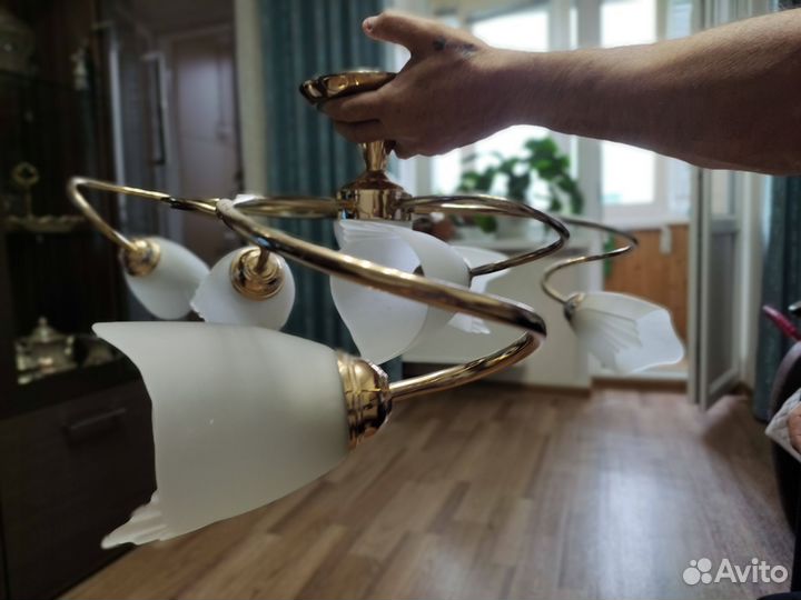 Люстра потолочная