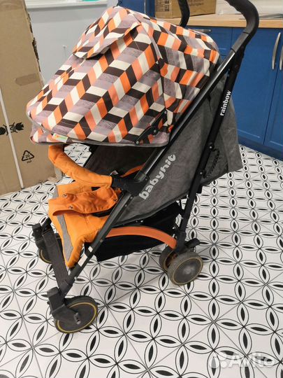 Прогулочная коляска