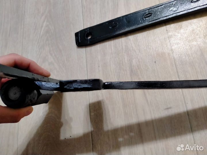 Старинные кованные петли