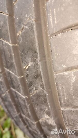 Kumho Ecsta HS51 215/55 R17