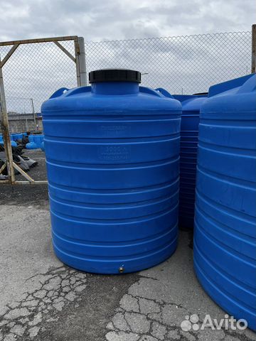 Емкость для воды вертикальная низкая 3000