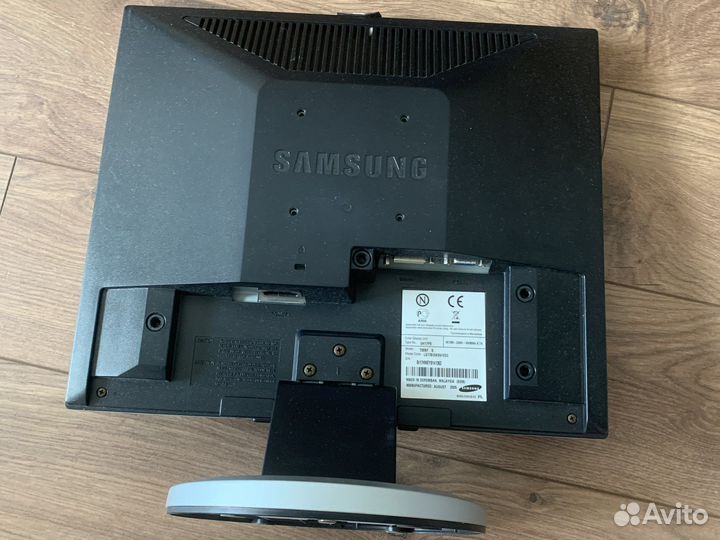 Монитор для компьютера samsung SyncMaster730bf