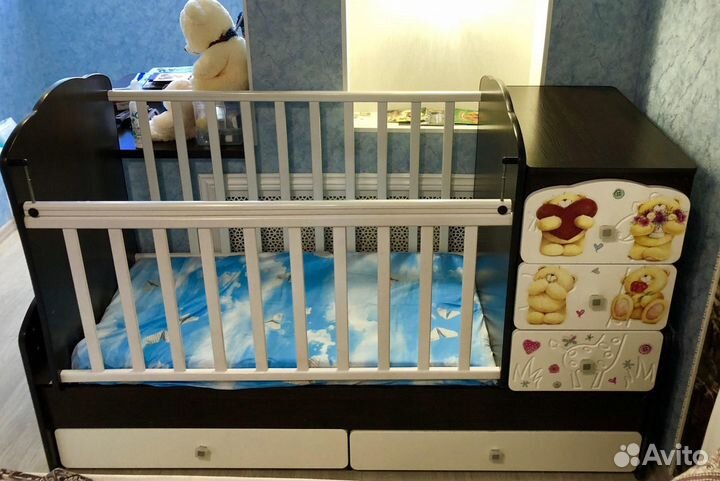 Продам детскую кроватку