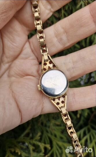 Винтаж денские наручные часы