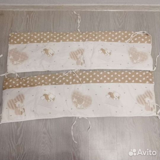 Бортики в кроватку с балдахином