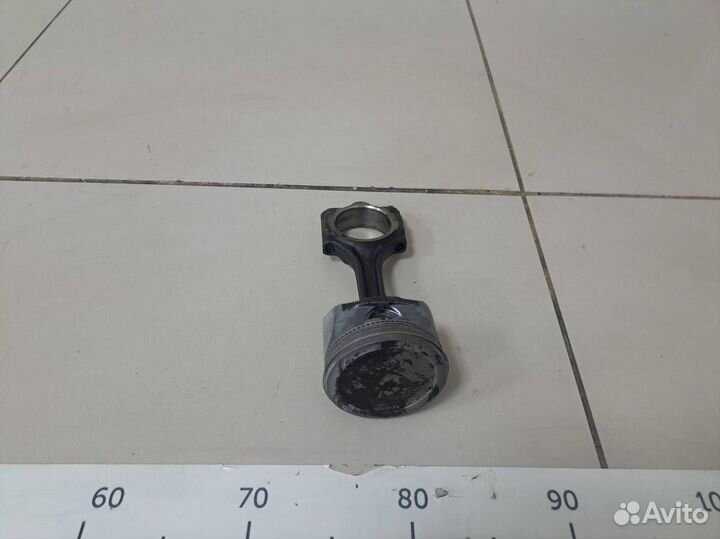 Поршень с шатуном Ford Focus 1 1998-2004